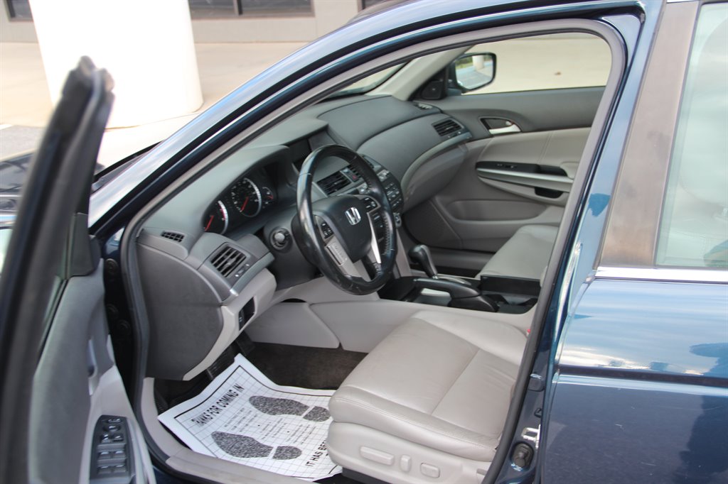 2010 Honda Accord EX-L V6 photo 9