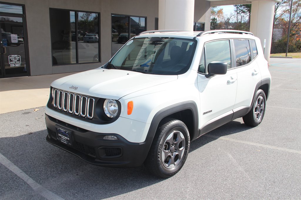 2017 Jeep Renegade Sport photo 5