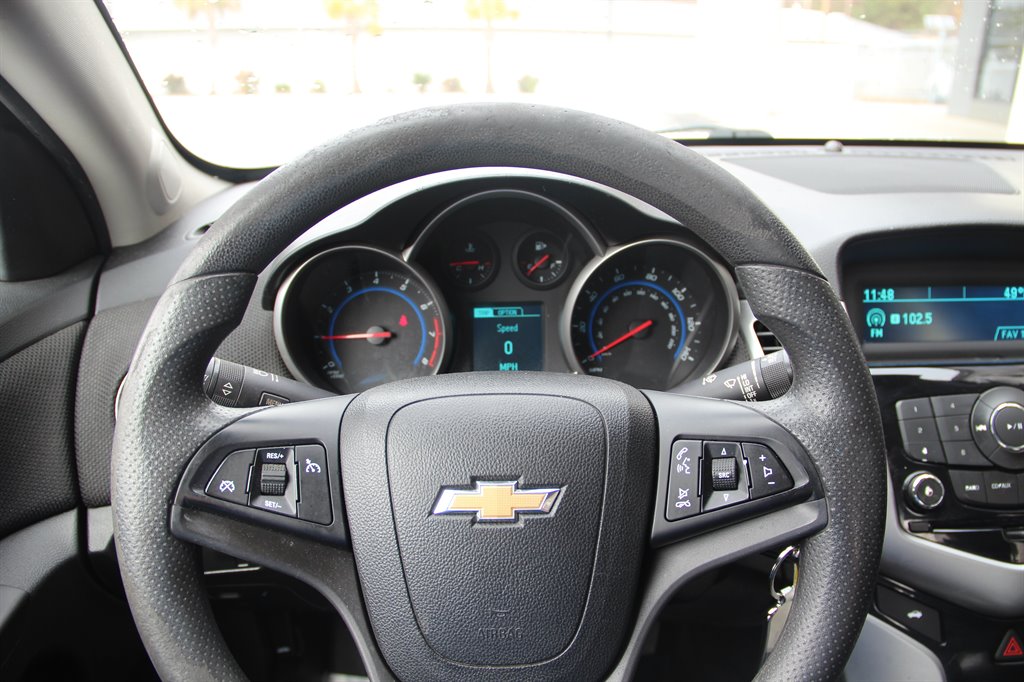 2016 Chevrolet Cruze Limited 1LT photo 16