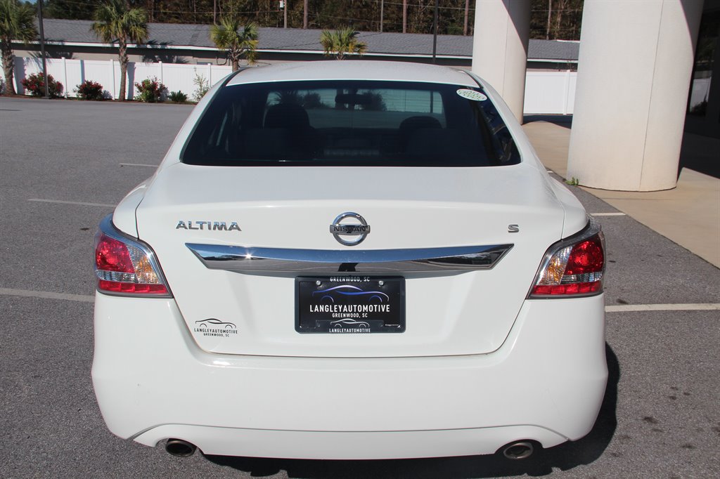 2015 Nissan Altima S photo 7