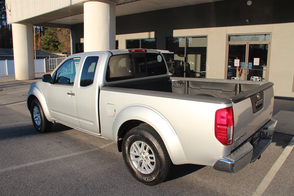 2014 Nissan Frontier SV photo 7