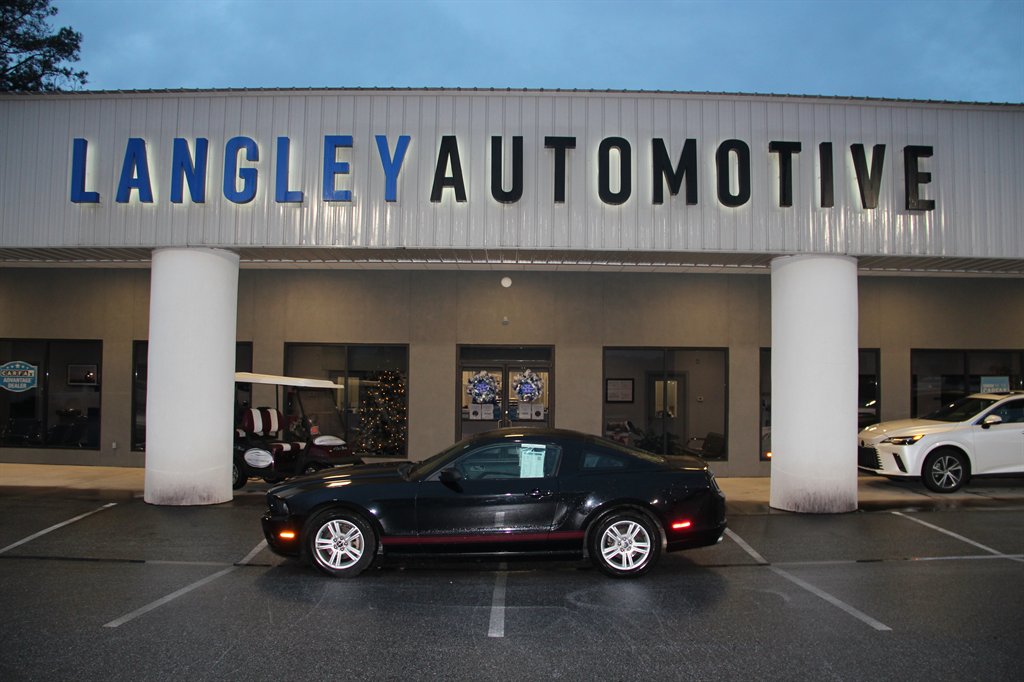 2014 Ford Mustang V6's photo