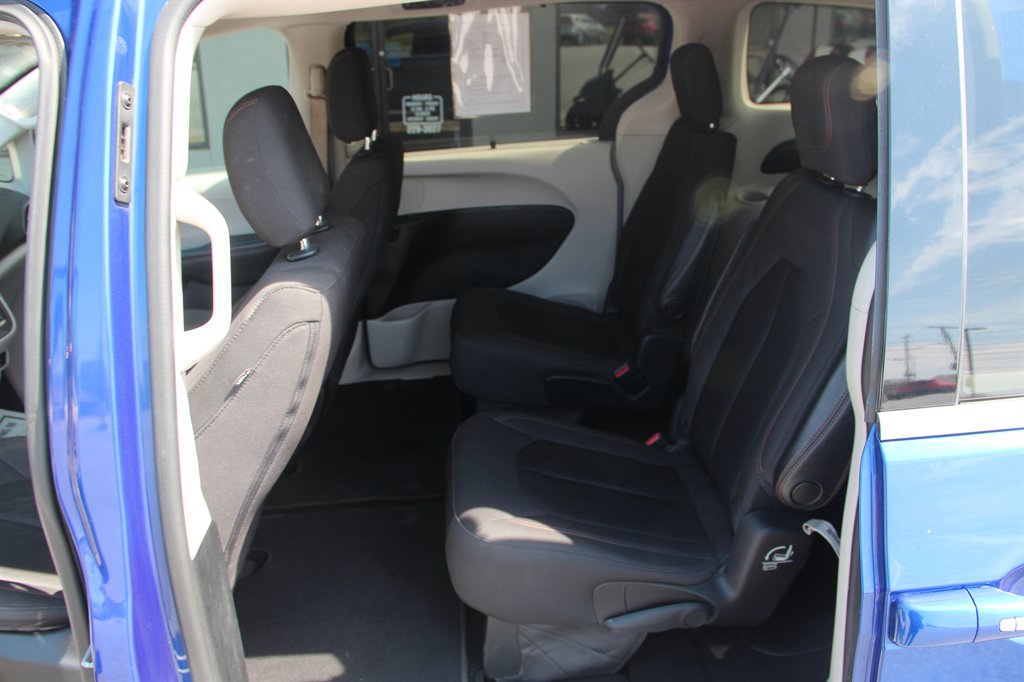 2019 Chrysler Pacifica Touring Plus - Photo 10