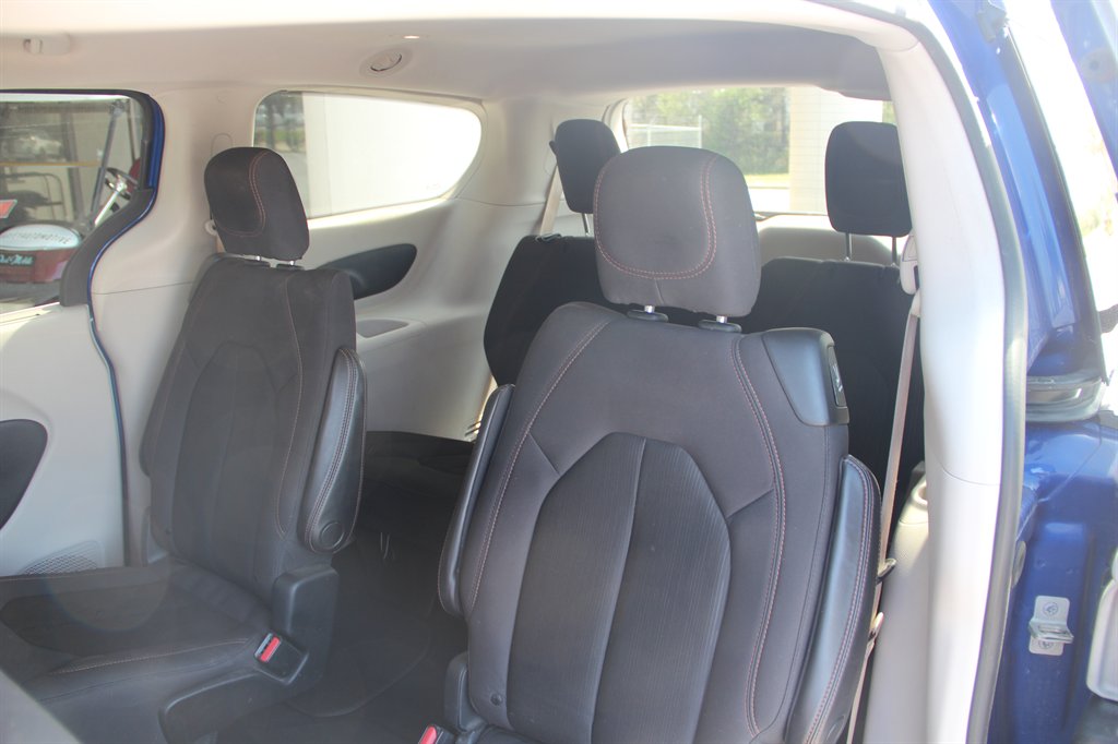 2019 Chrysler Pacifica Touring Plus - Photo 12