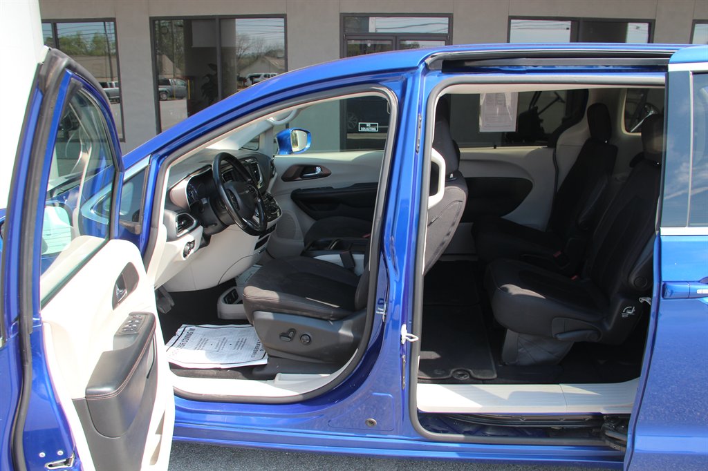 2019 Chrysler Pacifica Touring Plus - Photo 11
