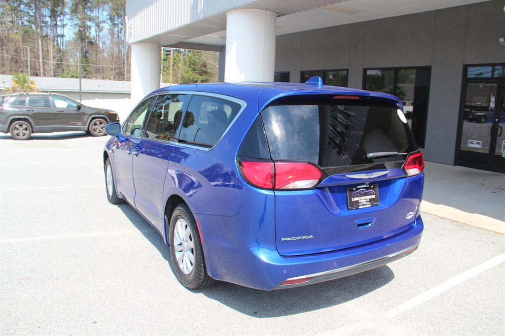 2019 Chrysler Pacifica Touring Plus - Photo 6