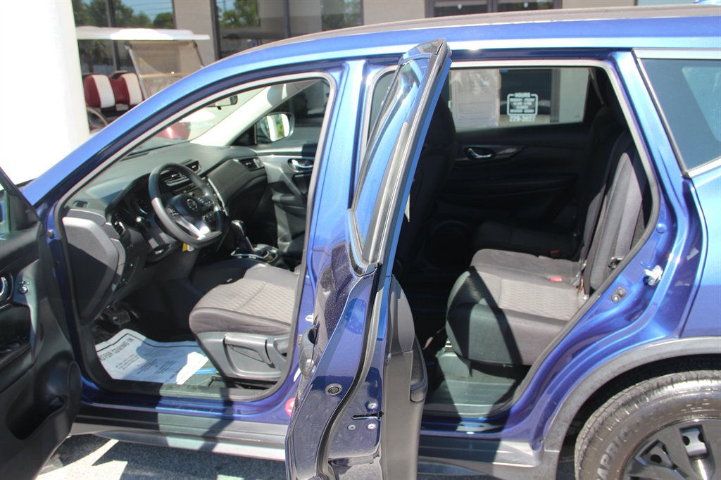 2018 Nissan Rogue S - Photo 11