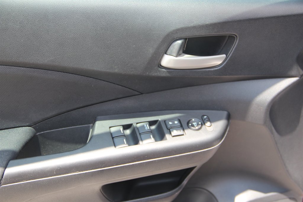 2015 Honda CR-V LX - Photo 13