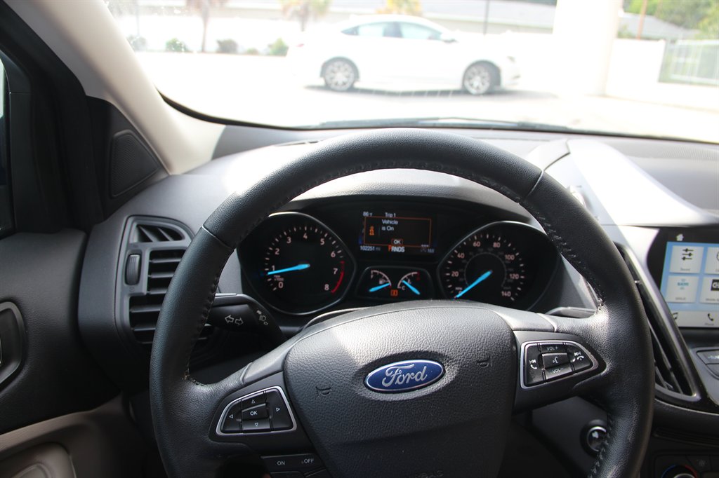2019 Ford Escape SEL - Photo 15