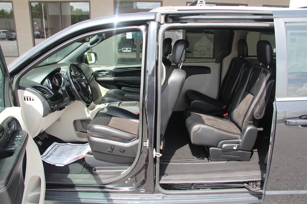 2020 Dodge Grand Caravan SXT - Photo 10