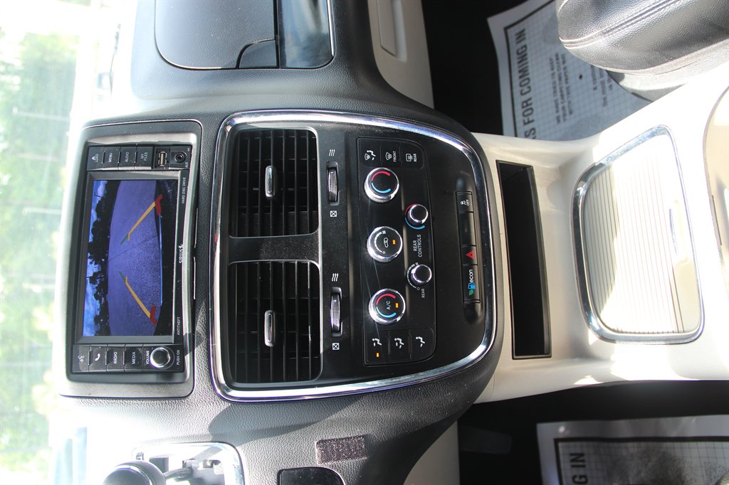 2020 Dodge Grand Caravan SXT - Photo 13