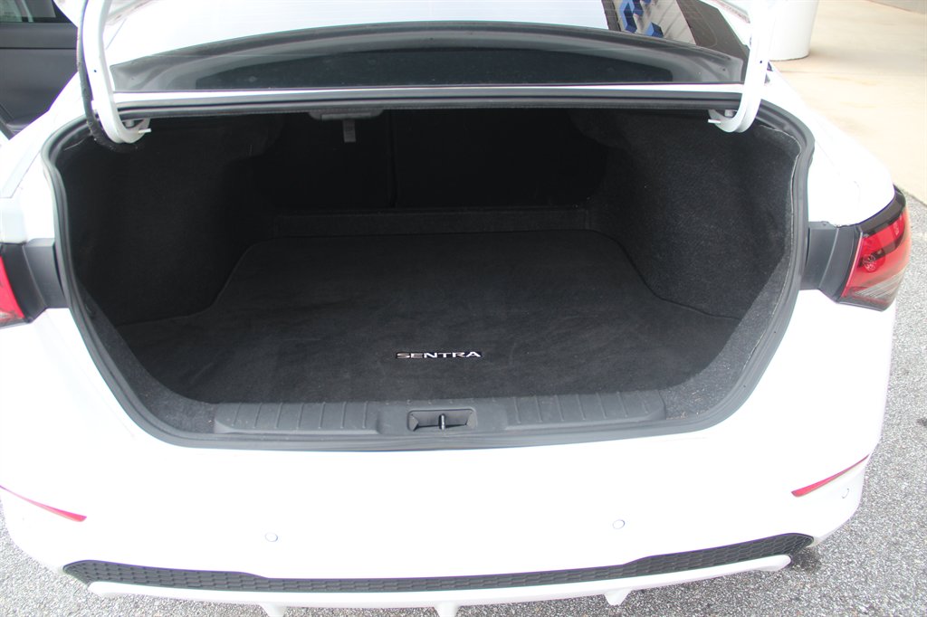 Nissan Sentra photo 9
