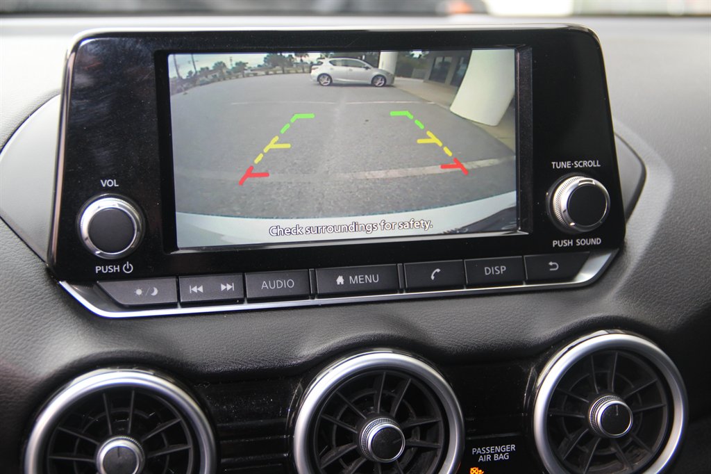 Nissan Sentra photo 17