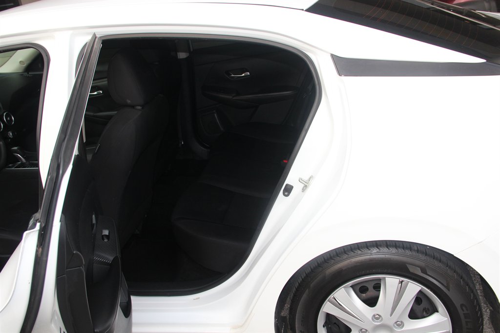 Nissan Sentra photo 11