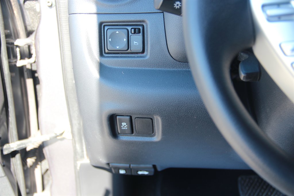 Nissan Versa photo 14