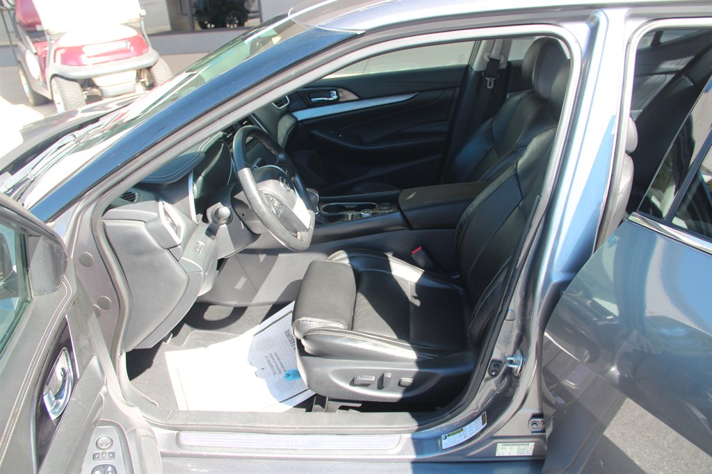 Nissan Maxima photo 9