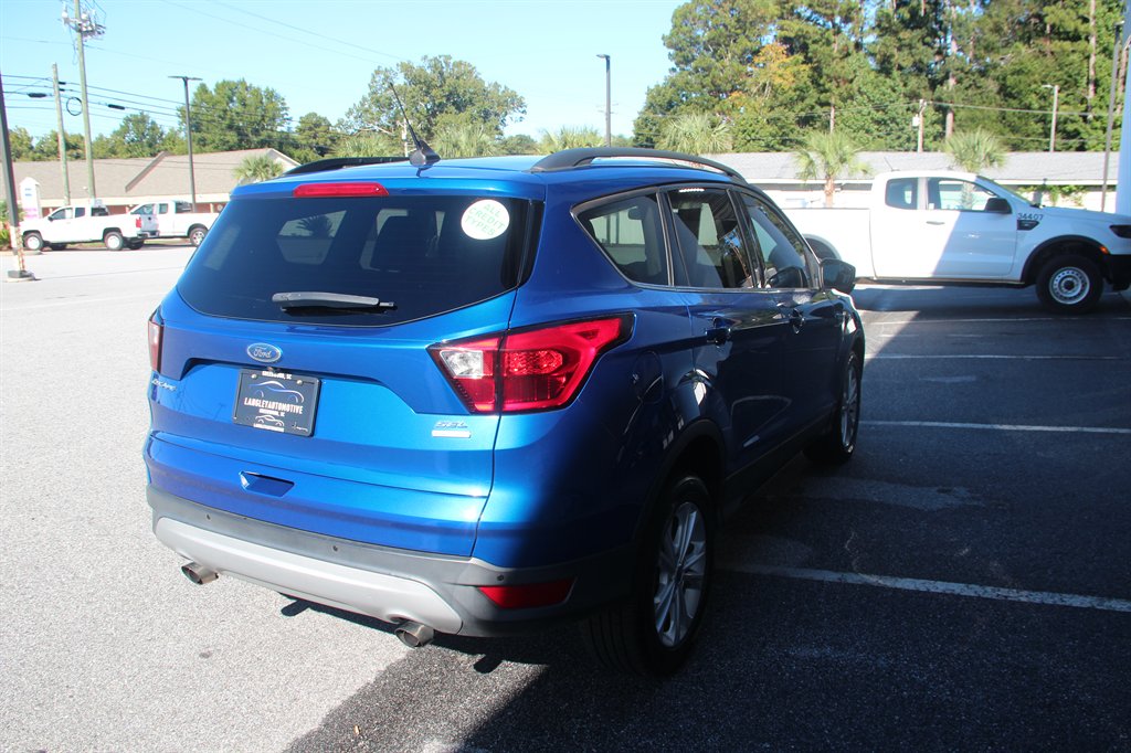 Ford Escape photo 8