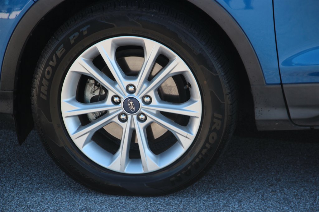 Ford Escape photo 18