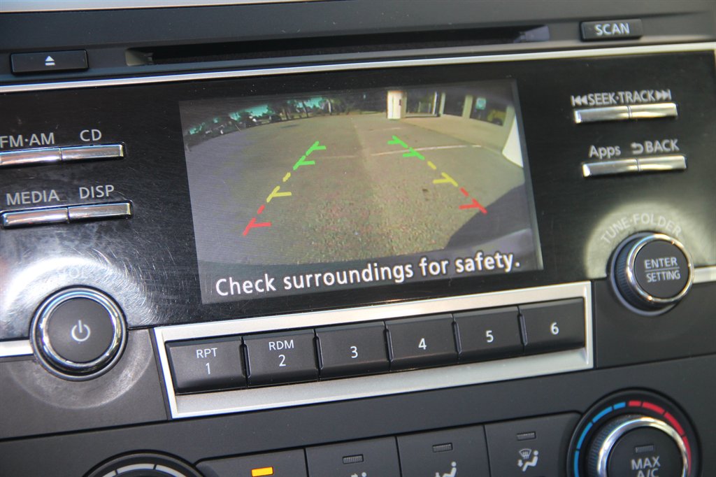 Nissan Altima photo 17